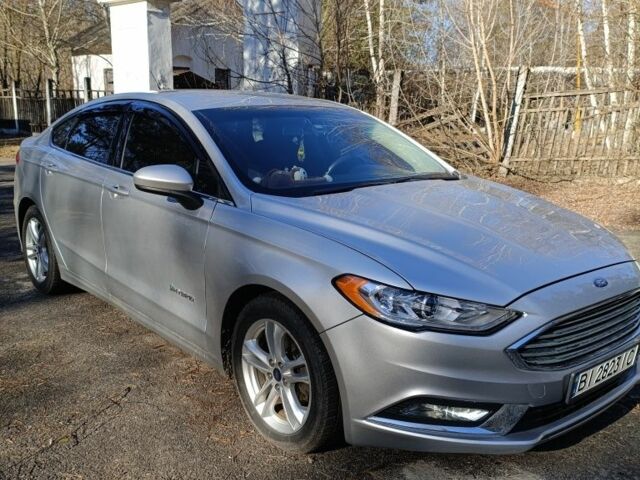 Сірий Форд Фьюжен, об'ємом двигуна 2 л та пробігом 151 тис. км за 12800 $, фото 1 на Automoto.ua