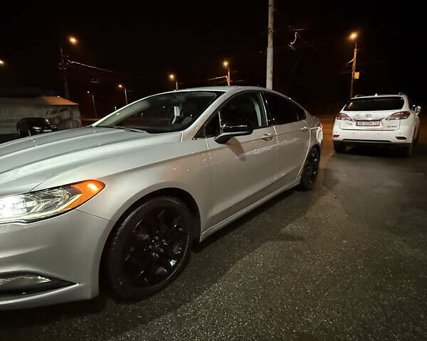 Серый Форд Фьюжн, объемом двигателя 2.49 л и пробегом 95 тыс. км за 13000 $, фото 1 на Automoto.ua