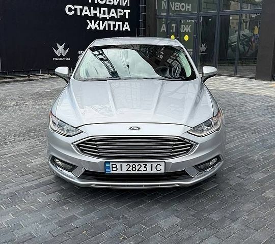 Серый Форд Фьюжн, объемом двигателя 2 л и пробегом 162 тыс. км за 13500 $, фото 1 на Automoto.ua