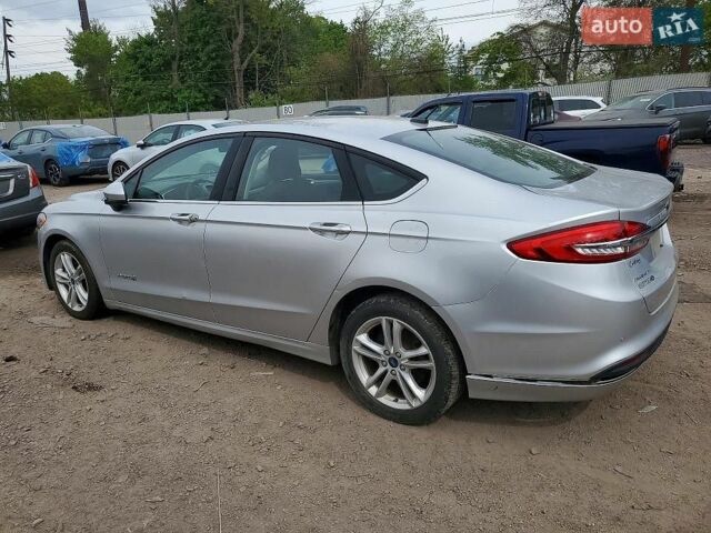 Серый Форд Фьюжн, объемом двигателя 0 л и пробегом 189 тыс. км за 8800 $, фото 1 на Automoto.ua