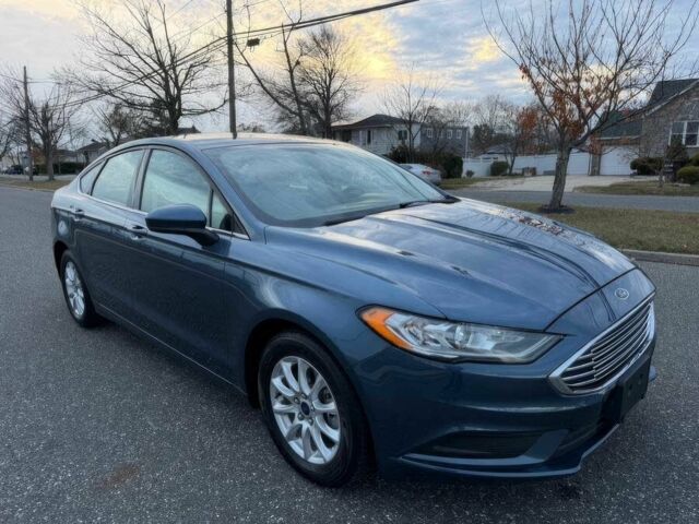 Серый Форд Фьюжн, объемом двигателя 2.5 л и пробегом 38 тыс. км за 2300 $, фото 1 на Automoto.ua