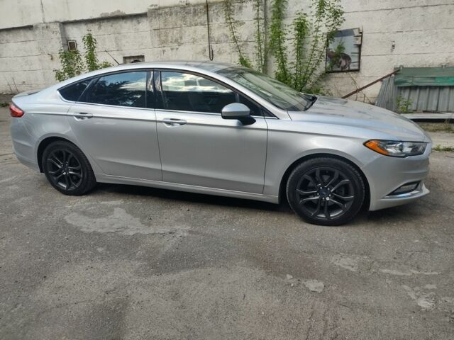 Сірий Форд Фьюжен, об'ємом двигуна 1.5 л та пробігом 131 тис. км за 12000 $, фото 1 на Automoto.ua