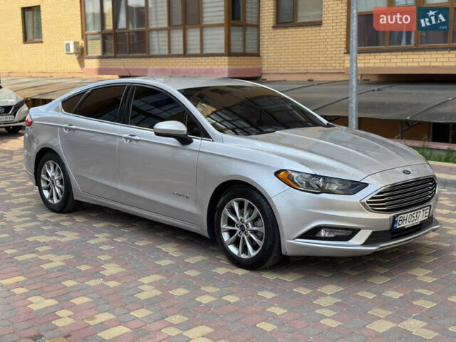 Сірий Форд Фьюжен, об'ємом двигуна 2 л та пробігом 100 тис. км за 14500 $, фото 1 на Automoto.ua