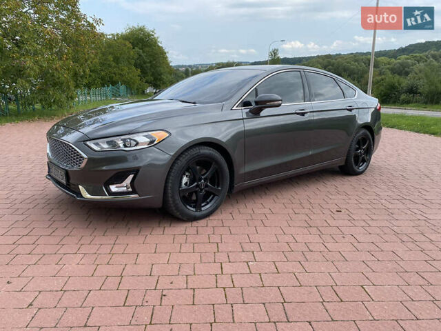 Серый Форд Фьюжн, объемом двигателя 2 л и пробегом 82 тыс. км за 13500 $, фото 1 на Automoto.ua