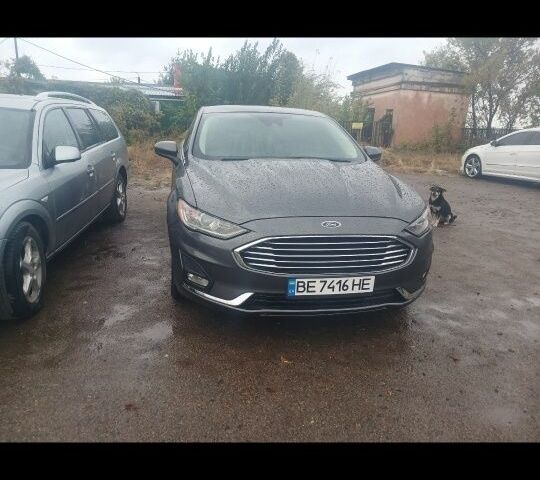 Серый Форд Фьюжн, объемом двигателя 1.5 л и пробегом 177 тыс. км за 11600 $, фото 1 на Automoto.ua