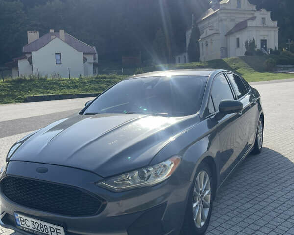 Серый Форд Фьюжн, объемом двигателя 2 л и пробегом 170 тыс. км за 12390 $, фото 1 на Automoto.ua