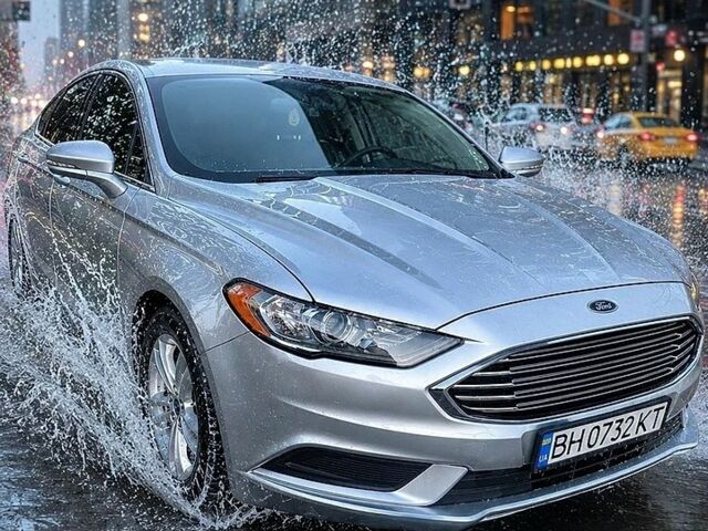 Сірий Форд Фьюжен, об'ємом двигуна 1.5 л та пробігом 64 тис. км за 14200 $, фото 1 на Automoto.ua