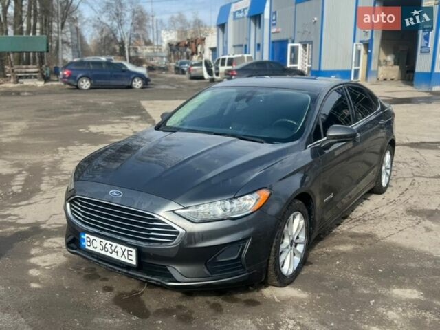 Серый Форд Фьюжн, объемом двигателя 2 л и пробегом 126 тыс. км за 16500 $, фото 1 на Automoto.ua