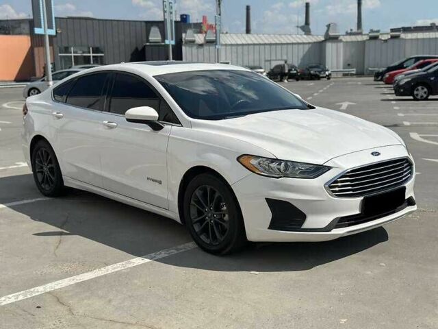 Сірий Форд Фьюжен, об'ємом двигуна 2 л та пробігом 113 тис. км за 13000 $, фото 1 на Automoto.ua