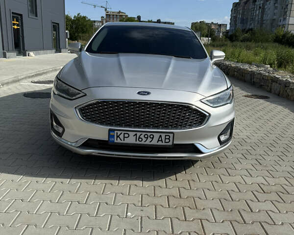 Серый Форд Фьюжн, объемом двигателя 2 л и пробегом 112 тыс. км за 18000 $, фото 1 на Automoto.ua