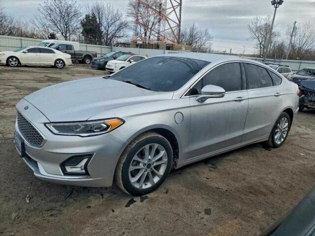 Серый Форд Фьюжн, объемом двигателя 2 л и пробегом 138 тыс. км за 3620 $, фото 1 на Automoto.ua