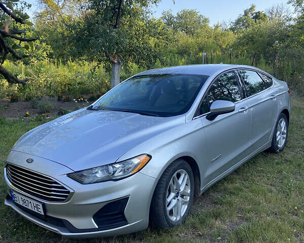 Форд Фьюжен 2019 у Харкові на Automoto.ua Сірий Форд Фьюжен, об'ємом двигуна 2 л та пробігом 110 тис. км за 15600 $, фото 1 на Automoto.ua