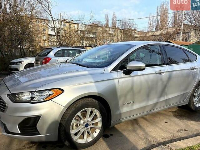 Серый Форд Фьюжн, объемом двигателя 2 л и пробегом 85 тыс. км за 15000 $, фото 1 на Automoto.ua