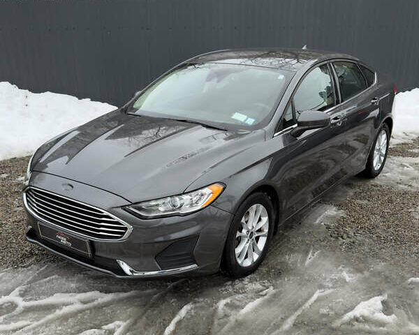 Сірий Форд Фьюжен, об'ємом двигуна 1.5 л та пробігом 125 тис. км за 11500 $, фото 1 на Automoto.ua