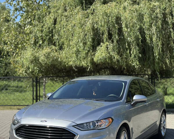 Сірий Форд Фьюжен, об'ємом двигуна 2.49 л та пробігом 20 тис. км за 13900 $, фото 1 на Automoto.ua