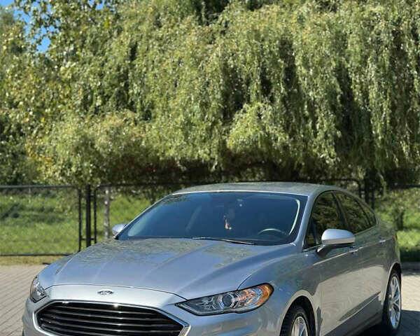 Сірий Форд Фьюжен, об'ємом двигуна 2.49 л та пробігом 26 тис. км за 14600 $, фото 1 на Automoto.ua