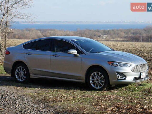 Серый Форд Фьюжн, объемом двигателя 2 л и пробегом 38 тыс. км за 20000 $, фото 1 на Automoto.ua