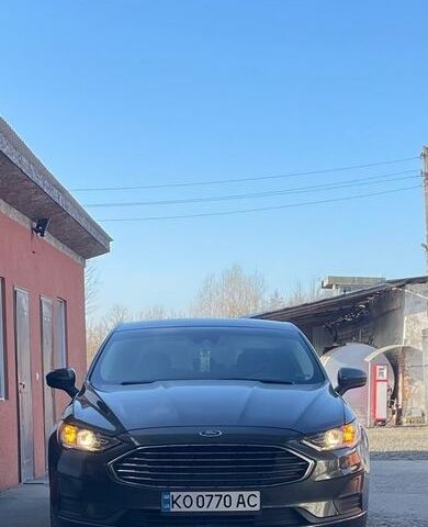 Сірий Форд Фьюжен, об'ємом двигуна 1.5 л та пробігом 65 тис. км за 14400 $, фото 1 на Automoto.ua