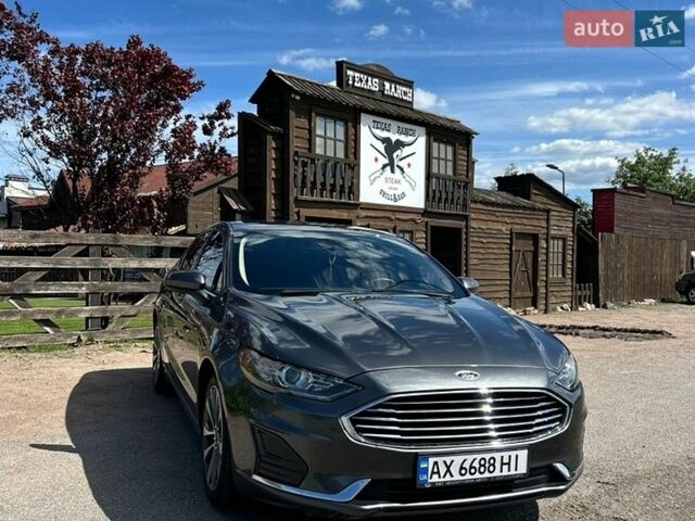 Серый Форд Фьюжн, объемом двигателя 2 л и пробегом 77 тыс. км за 11500 $, фото 1 на Automoto.ua