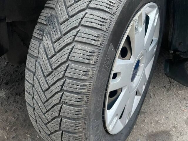 Сірий Форд Фьюжен, об'ємом двигуна 1.39 л та пробігом 0 тис. км за 4999 $, фото 1 на Automoto.ua