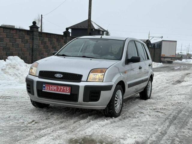 Серый Форд Фьюжн, объемом двигателя 1.4 л и пробегом 230 тыс. км за 3950 $, фото 1 на Automoto.ua