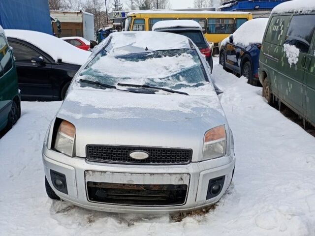 Сірий Форд Фьюжен, об'ємом двигуна 1.4 л та пробігом 270 тис. км за 2000 $, фото 1 на Automoto.ua