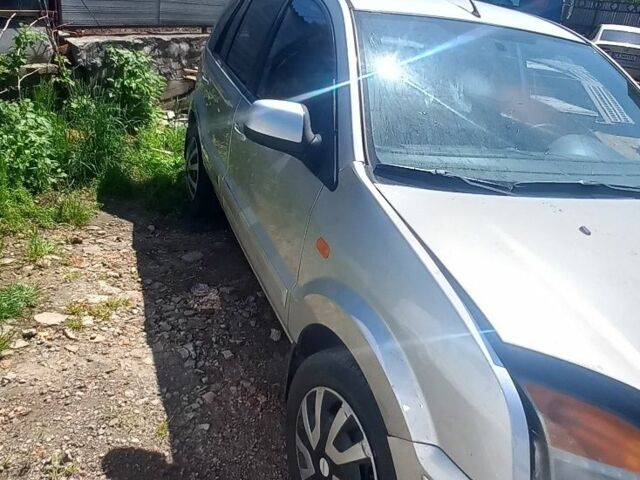 Сірий Форд Фьюжен, об'ємом двигуна 1.4 л та пробігом 160 тис. км за 1550 $, фото 1 на Automoto.ua