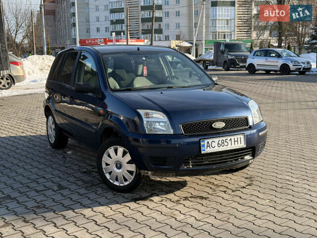 Синий Форд Фьюжн, объемом двигателя 1.4 л и пробегом 280 тыс. км за 3550 $, фото 1 на Automoto.ua