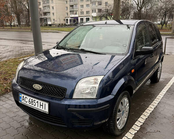 Синій Форд Фьюжен, об'ємом двигуна 1.4 л та пробігом 280 тис. км за 3800 $, фото 1 на Automoto.ua