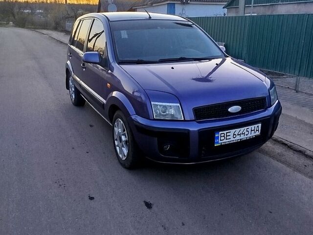 Синій Форд Фьюжен, об'ємом двигуна 1.4 л та пробігом 168 тис. км за 4700 $, фото 1 на Automoto.ua