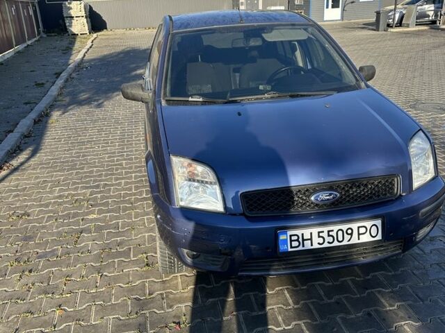 Синий Форд Фьюжн, объемом двигателя 1.4 л и пробегом 150 тыс. км за 4100 $, фото 1 на Automoto.ua