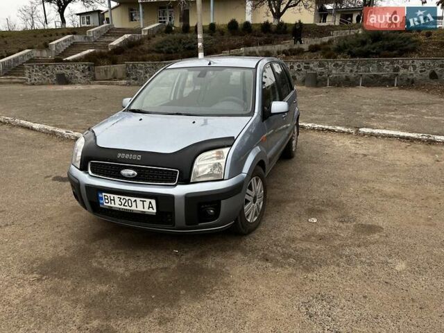 Синий Форд Фьюжн, объемом двигателя 1.6 л и пробегом 188 тыс. км за 5100 $, фото 1 на Automoto.ua