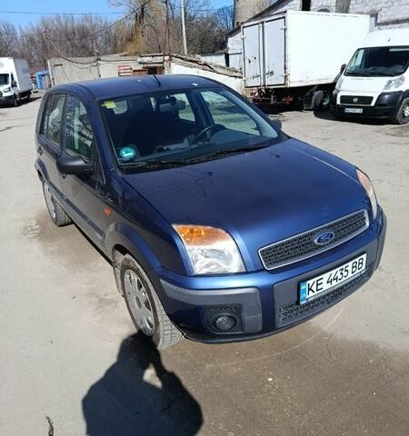 Синий Форд Фьюжн, объемом двигателя 1.6 л и пробегом 147 тыс. км за 5100 $, фото 1 на Automoto.ua