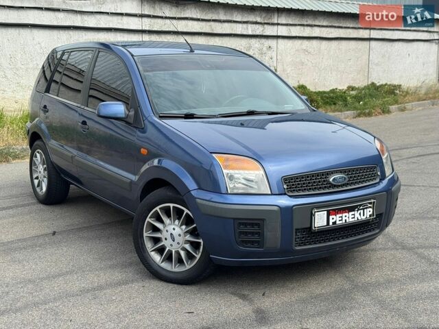 Синій Форд Фьюжен, об'ємом двигуна 1.56 л та пробігом 274 тис. км за 4999 $, фото 1 на Automoto.ua