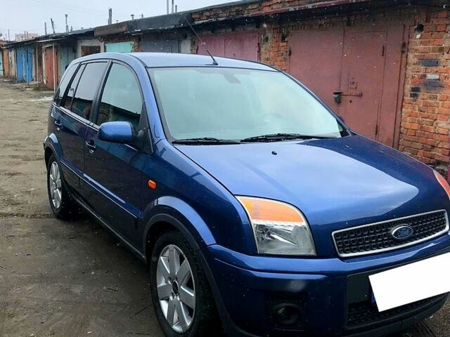 Синій Форд Фьюжен, об'ємом двигуна 14 л та пробігом 233 тис. км за 5400 $, фото 1 на Automoto.ua