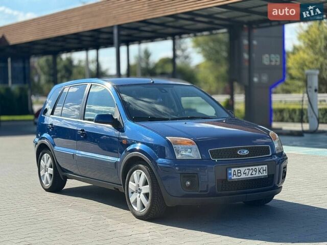 Синій Форд Фьюжен, об'ємом двигуна 1.39 л та пробігом 190 тис. км за 5450 $, фото 1 на Automoto.ua