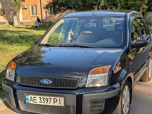 Синий Форд Фьюжн, объемом двигателя 1.39 л и пробегом 182 тыс. км за 4200 $, фото 1 на Automoto.ua