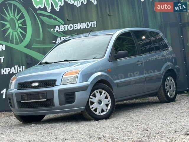 Синий Форд Фьюжн, объемом двигателя 1.2 л и пробегом 180 тыс. км за 3900 $, фото 1 на Automoto.ua