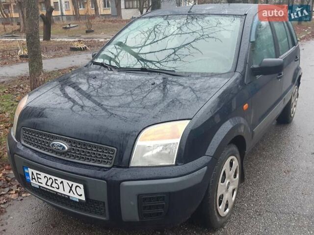 Синий Форд Фьюжн, объемом двигателя 1.24 л и пробегом 243 тыс. км за 4500 $, фото 1 на Automoto.ua