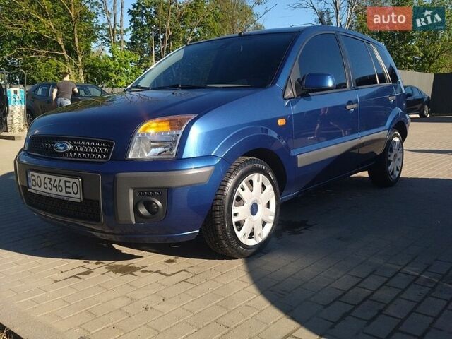 Синий Форд Фьюжн, объемом двигателя 1.6 л и пробегом 130 тыс. км за 6700 $, фото 1 на Automoto.ua