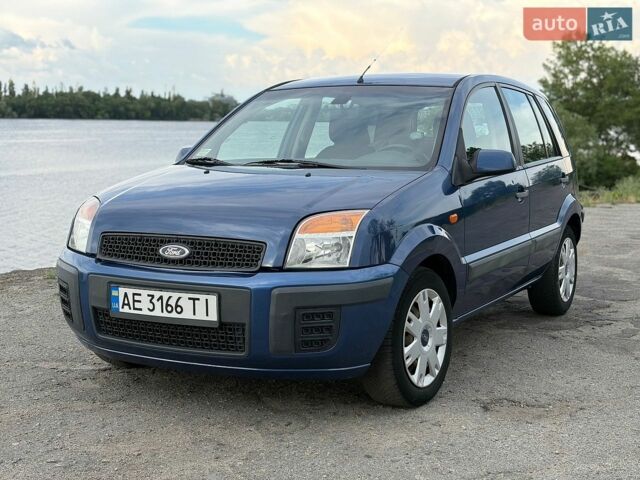 Синий Форд Фьюжн, объемом двигателя 1.4 л и пробегом 273 тыс. км за 4300 $, фото 1 на Automoto.ua