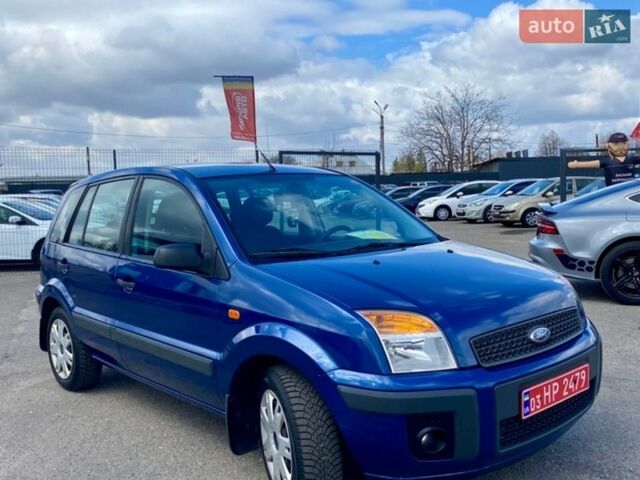 Синий Форд Фьюжн, объемом двигателя 1.6 л и пробегом 215 тыс. км за 6500 $, фото 1 на Automoto.ua