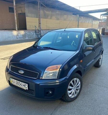 Синий Форд Фьюжн, объемом двигателя 1.6 л и пробегом 135 тыс. км за 7000 $, фото 1 на Automoto.ua