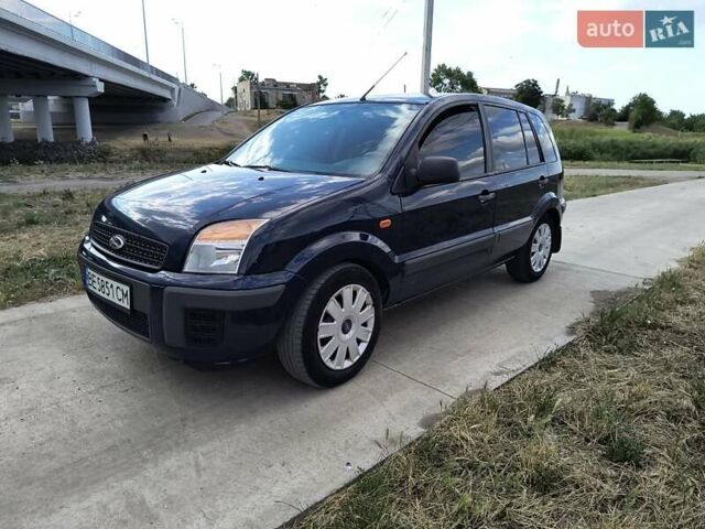 Синий Форд Фьюжн, объемом двигателя 1.3 л и пробегом 260 тыс. км за 3800 $, фото 1 на Automoto.ua