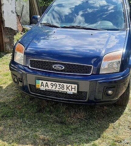 Синий Форд Фьюжн, объемом двигателя 1.6 л и пробегом 335 тыс. км за 2600 $, фото 1 на Automoto.ua