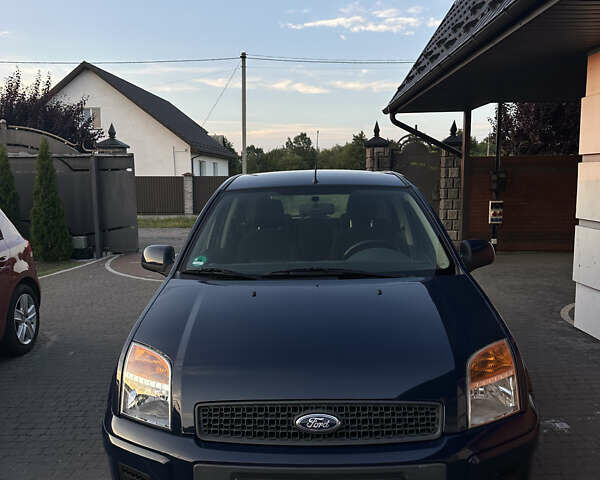 Синий Форд Фьюжн, объемом двигателя 1.6 л и пробегом 137 тыс. км за 5600 $, фото 1 на Automoto.ua