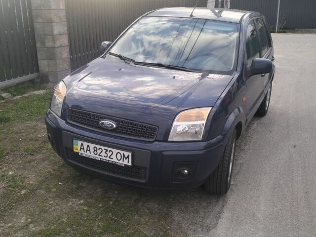 Синій Форд Фьюжен, об'ємом двигуна 1.4 л та пробігом 159 тис. км за 6700 $, фото 1 на Automoto.ua