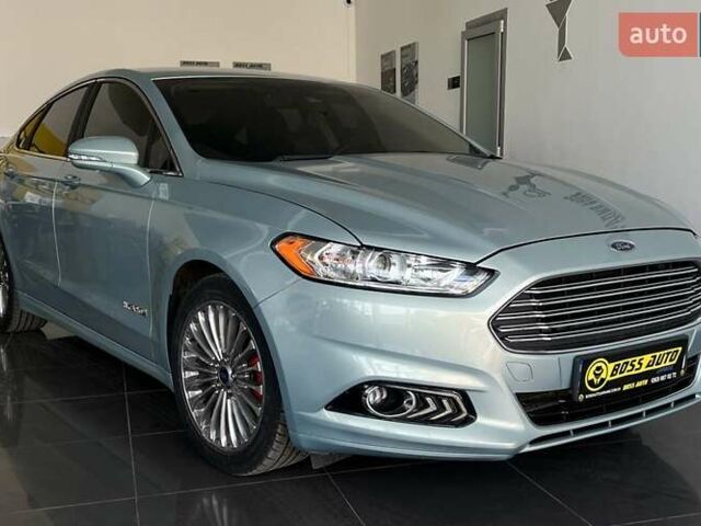 Синий Форд Фьюжн, объемом двигателя 2 л и пробегом 210 тыс. км за 12000 $, фото 1 на Automoto.ua