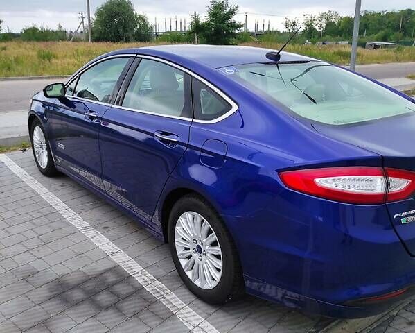 Синій Форд Фьюжен, об'ємом двигуна 2 л та пробігом 167 тис. км за 12500 $, фото 1 на Automoto.ua