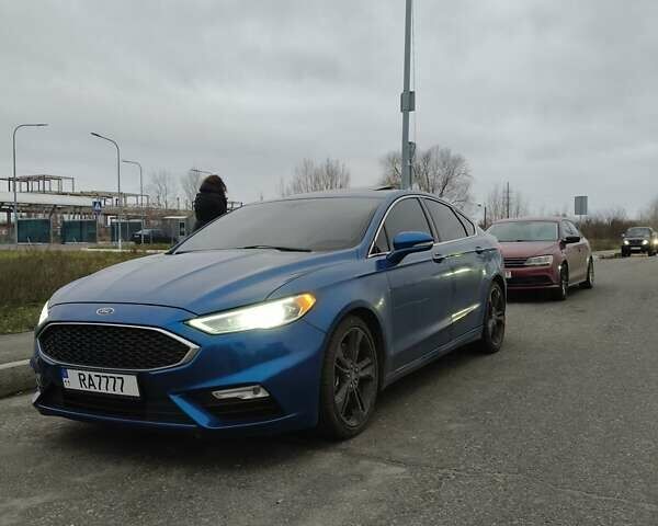 Синий Форд Фьюжн, объемом двигателя 2.69 л и пробегом 212 тыс. км за 15000 $, фото 1 на Automoto.ua